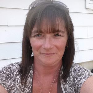 Meet your Posher, Crystal